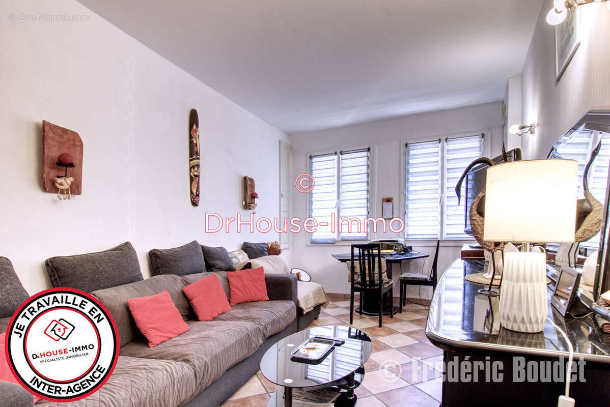 Maison à BOURDEILLES