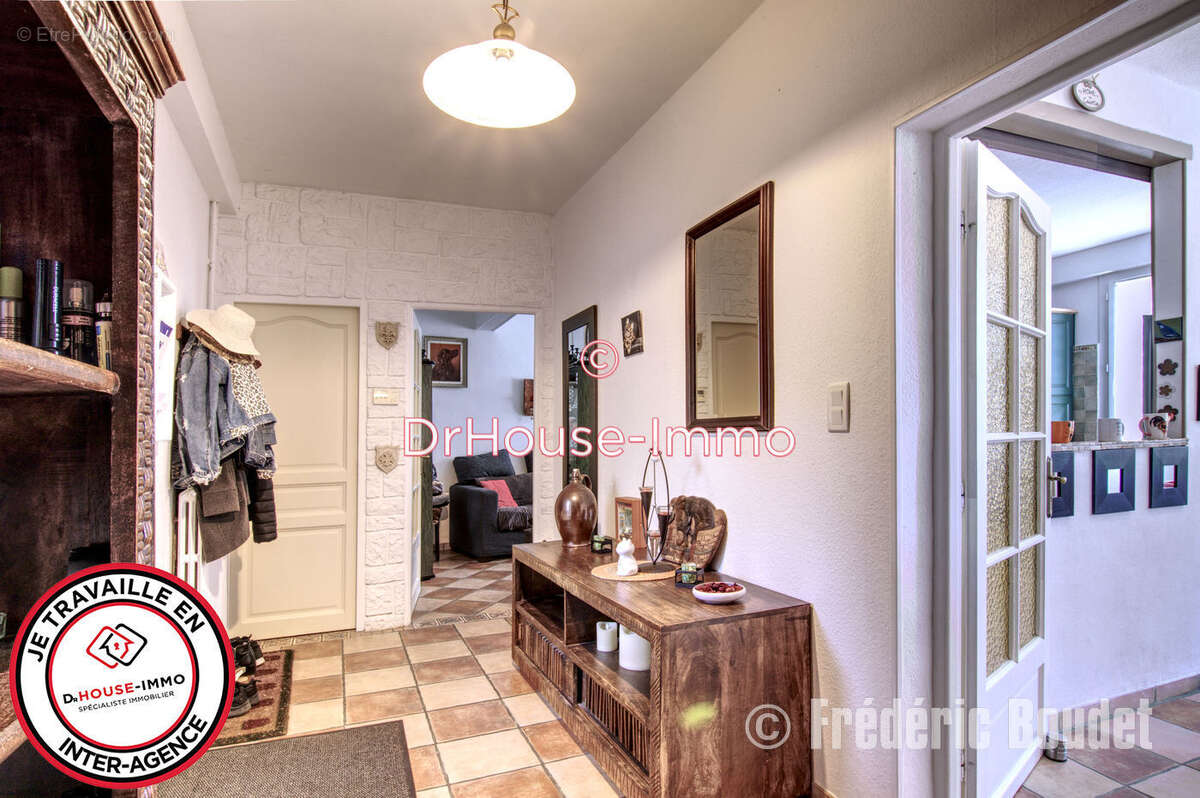 Maison à BOURDEILLES