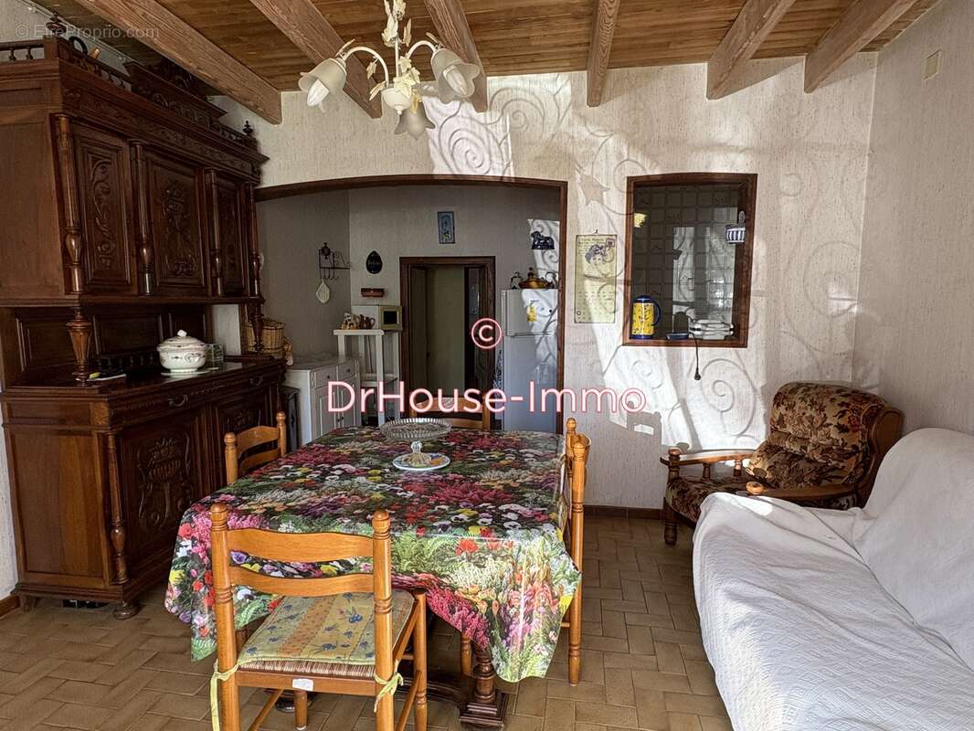 Maison à MILHAC-DE-NONTRON