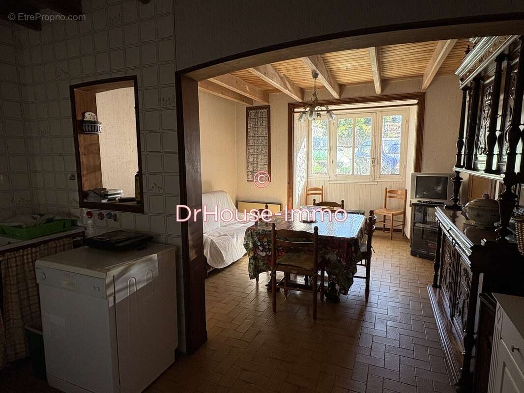 Maison à MILHAC-DE-NONTRON