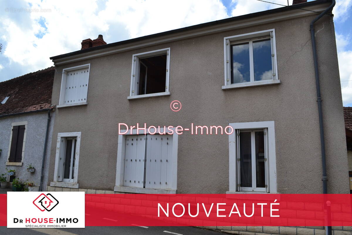 Maison à DUN-SUR-AURON