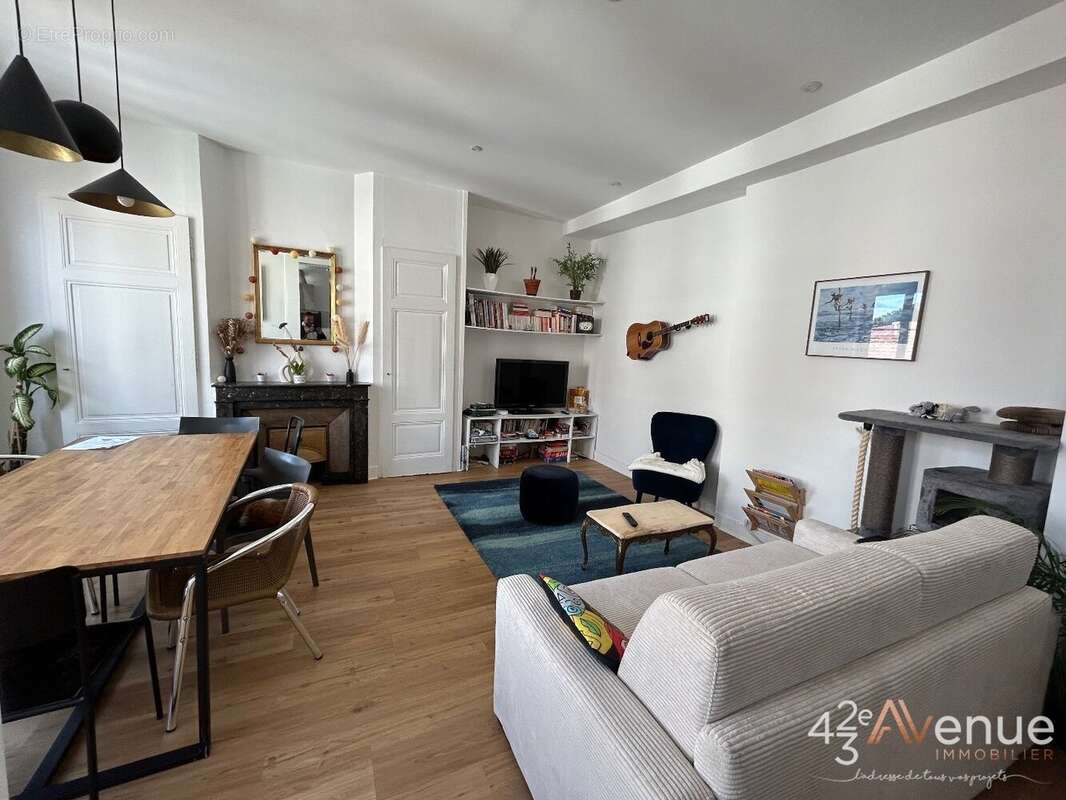 Appartement à SAINT-ETIENNE