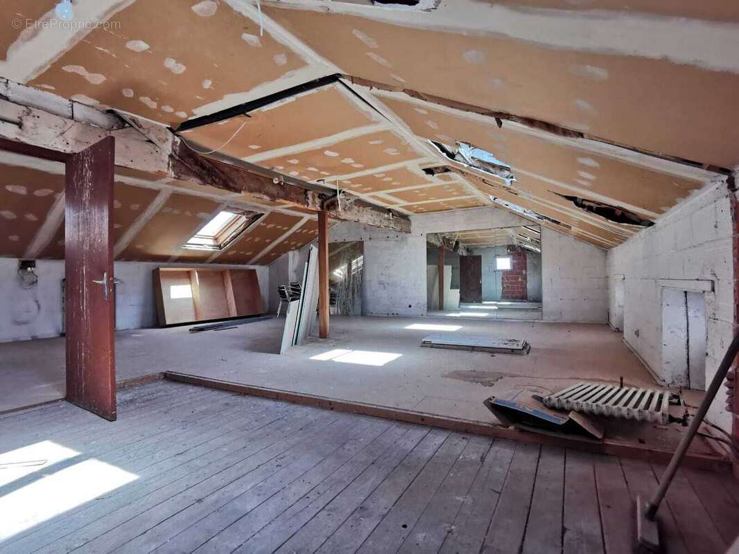   - Appartement à AUBENAS