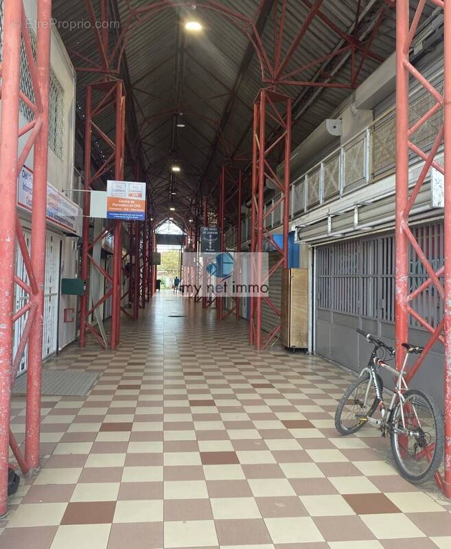 Commerce à LES ABYMES