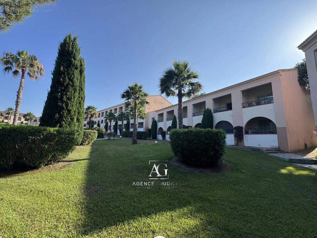 Appartement à LINGUIZZETTA