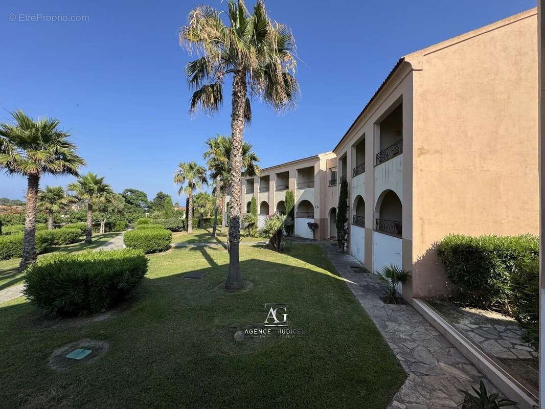 Appartement à LINGUIZZETTA