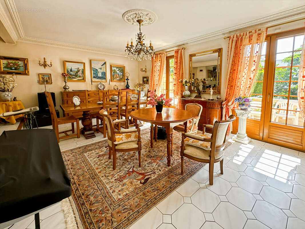 Maison à BALLAINVILLIERS