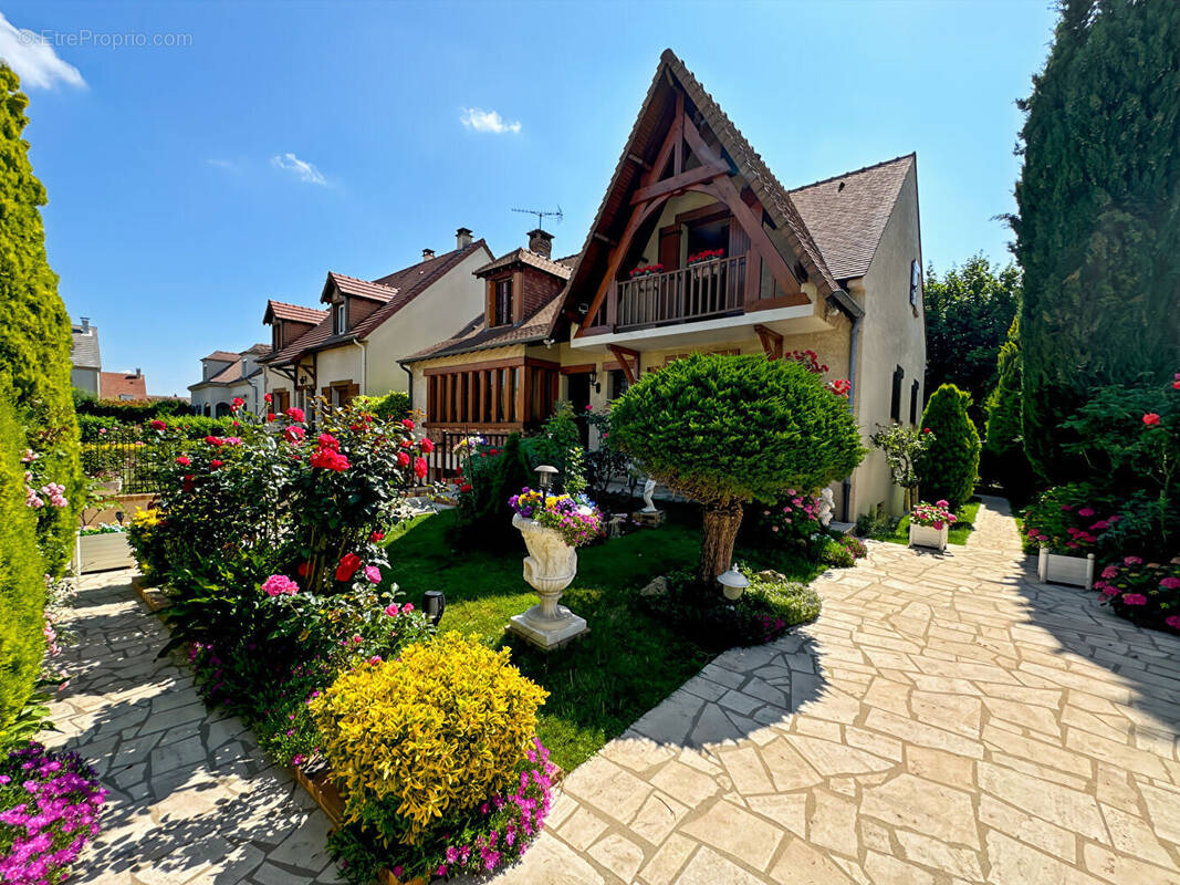 Maison à BALLAINVILLIERS