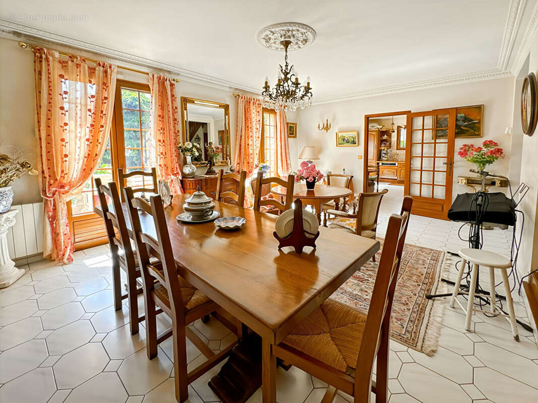 Maison à BALLAINVILLIERS