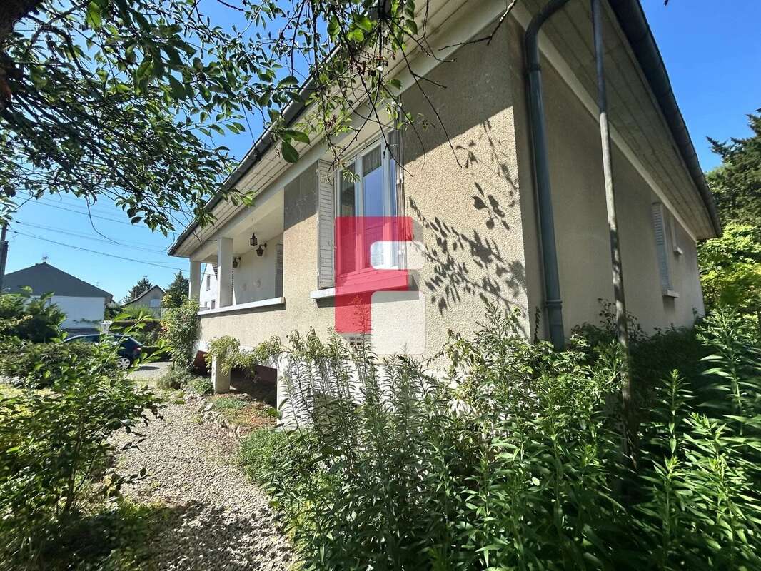 Maison à SAINT-JULIEN-LES-VILLAS