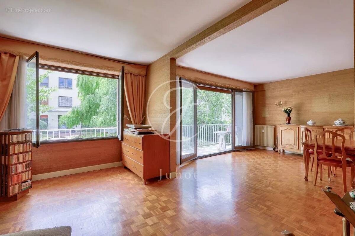 Appartement à SAINT-CLOUD