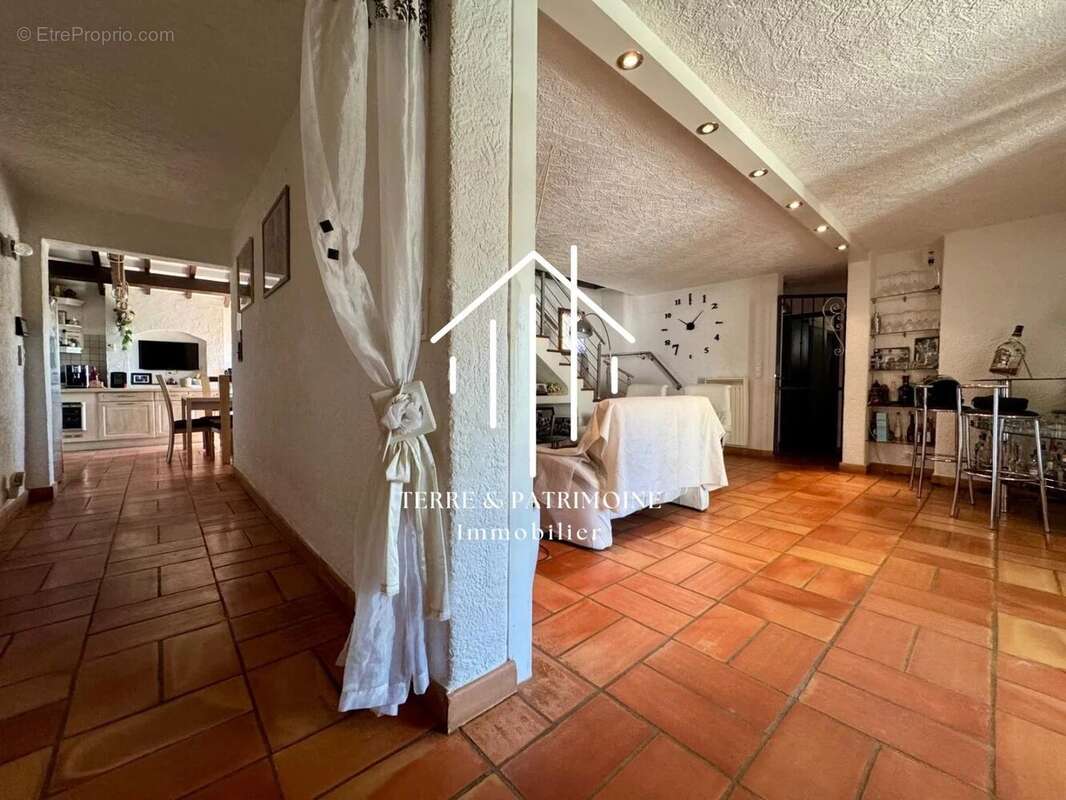 Maison à LAVILLEDIEU