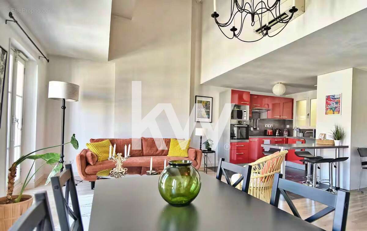 Appartement à MARSEILLE-2E