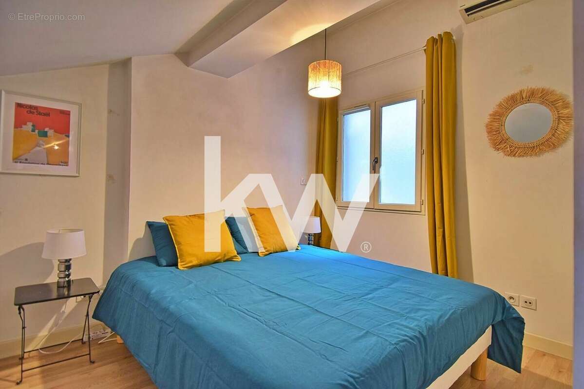 Appartement à MARSEILLE-2E