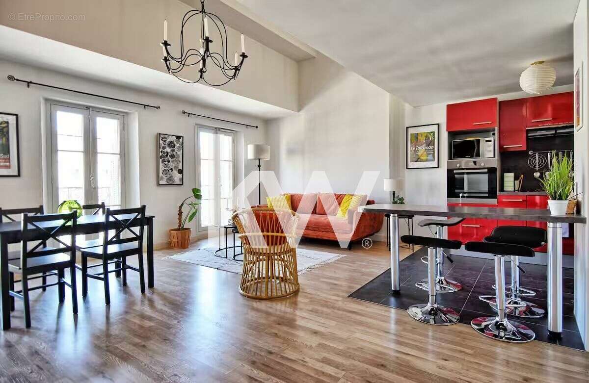 Appartement à MARSEILLE-2E