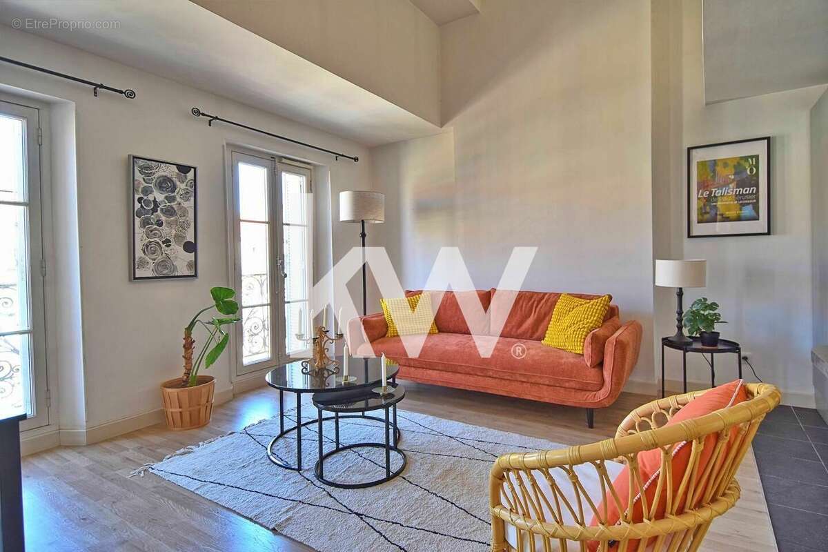 Appartement à MARSEILLE-2E