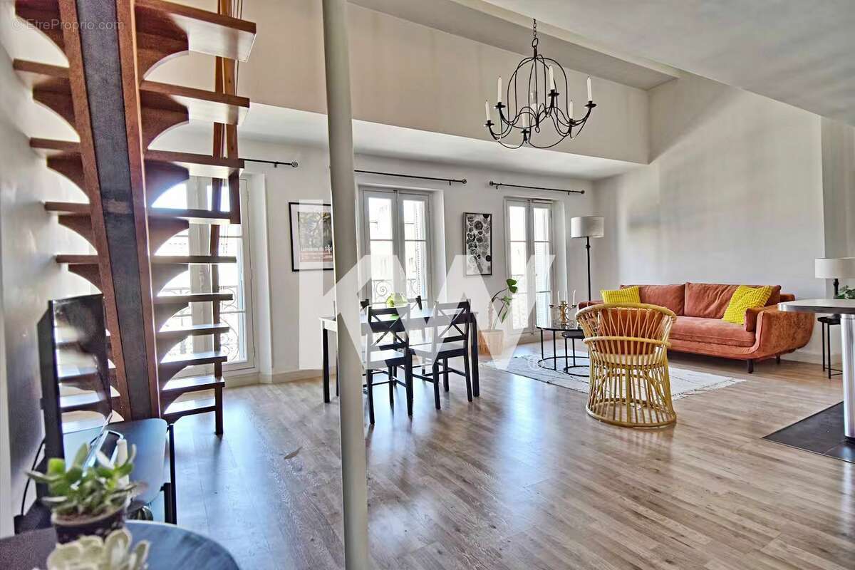 Appartement à MARSEILLE-2E