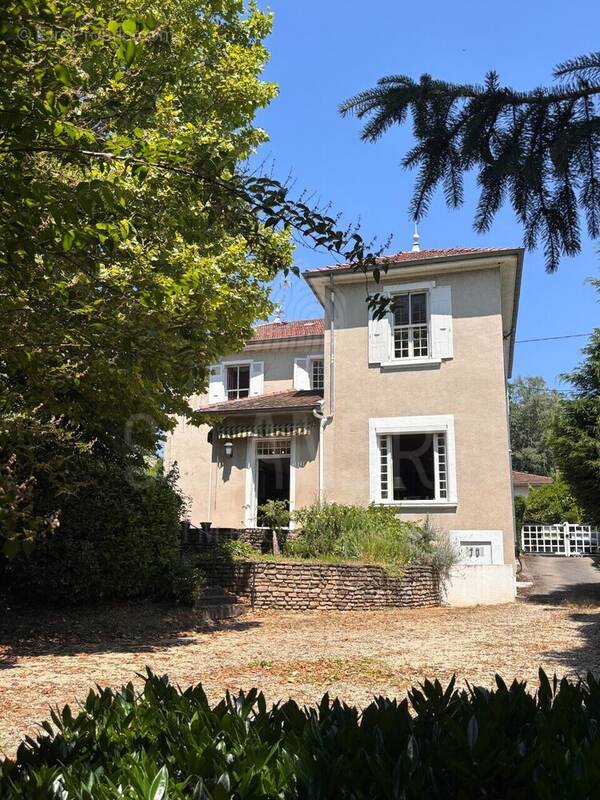 Maison à LA COTE-SAINT-ANDRE