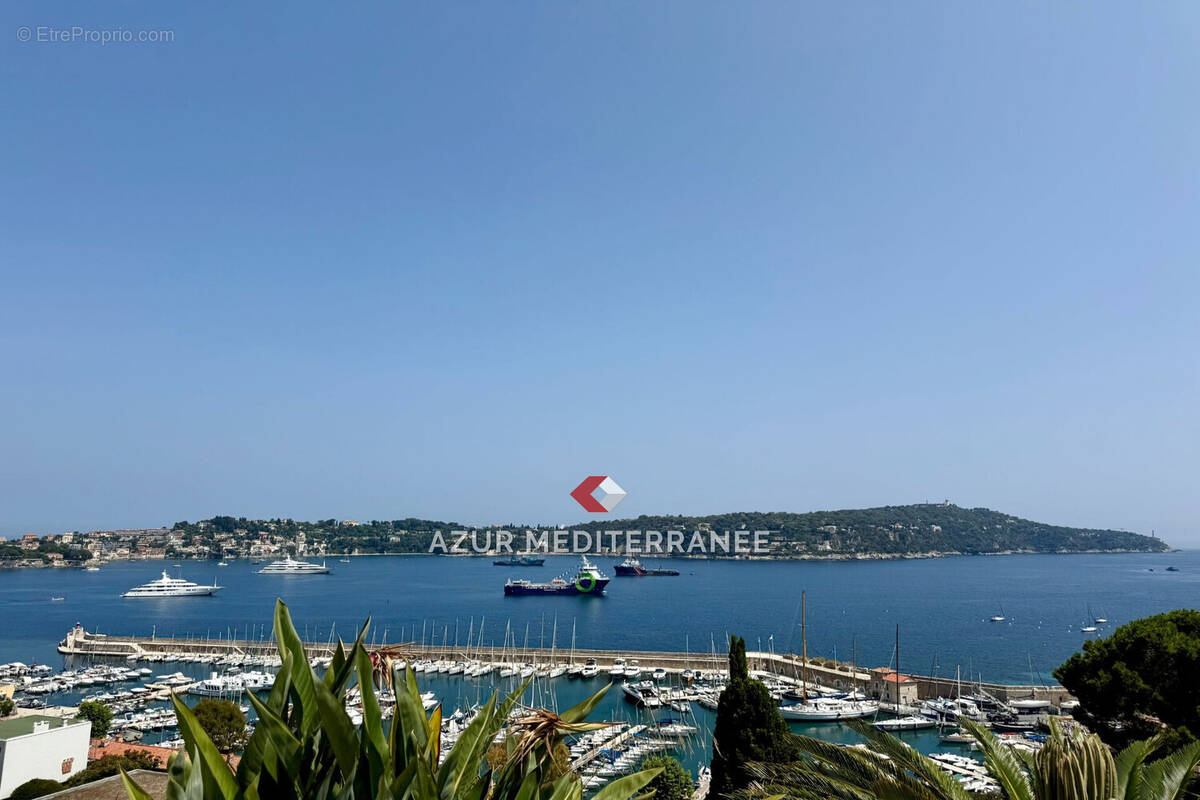 Appartement à VILLEFRANCHE-SUR-MER