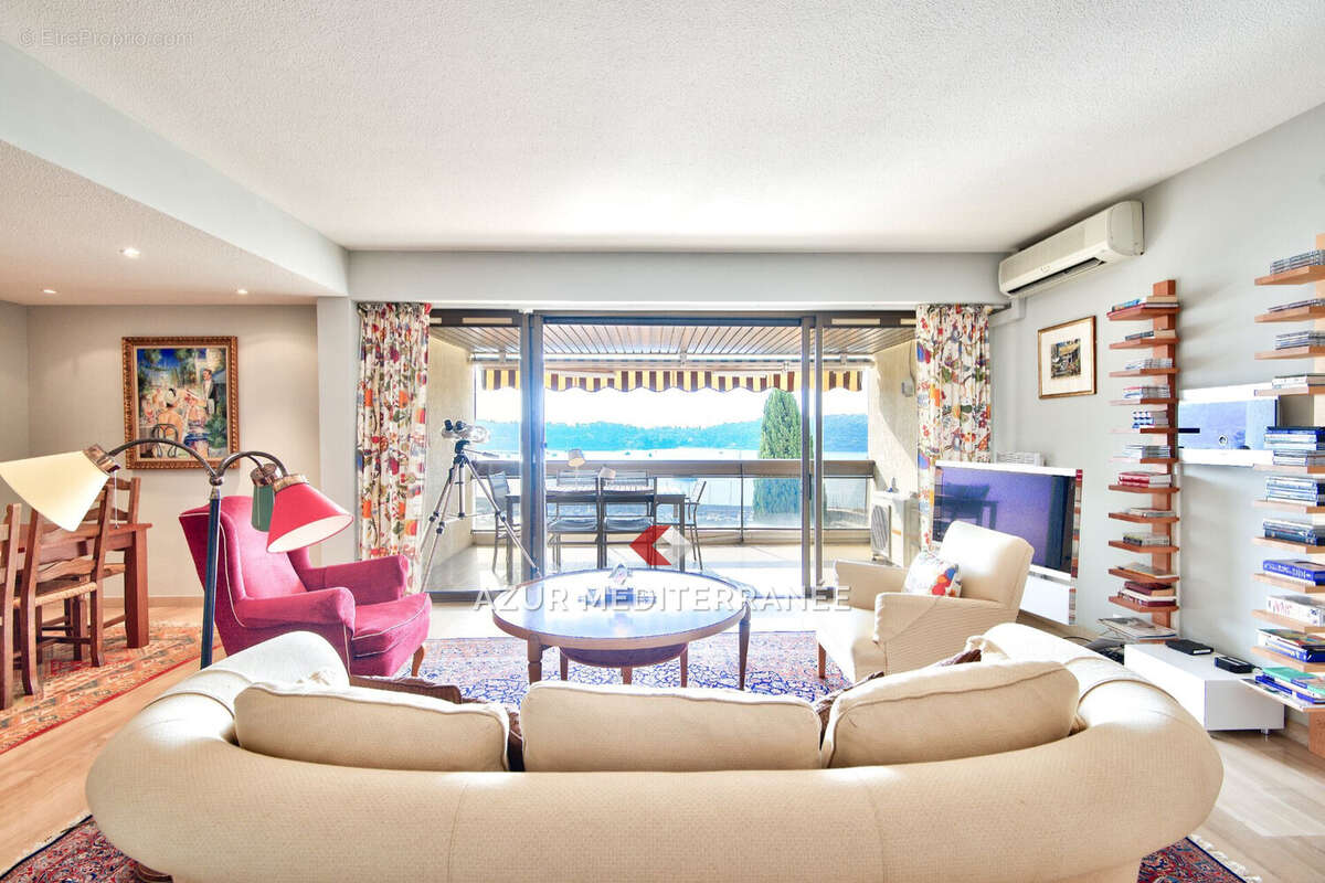 Appartement à VILLEFRANCHE-SUR-MER