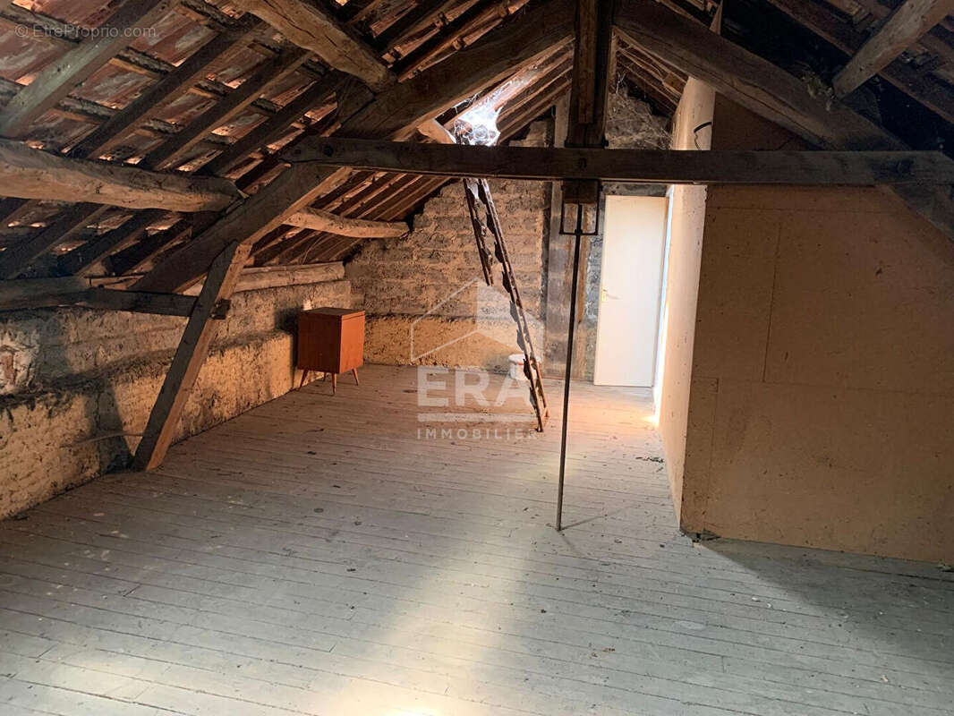 Maison à CHARAVINES