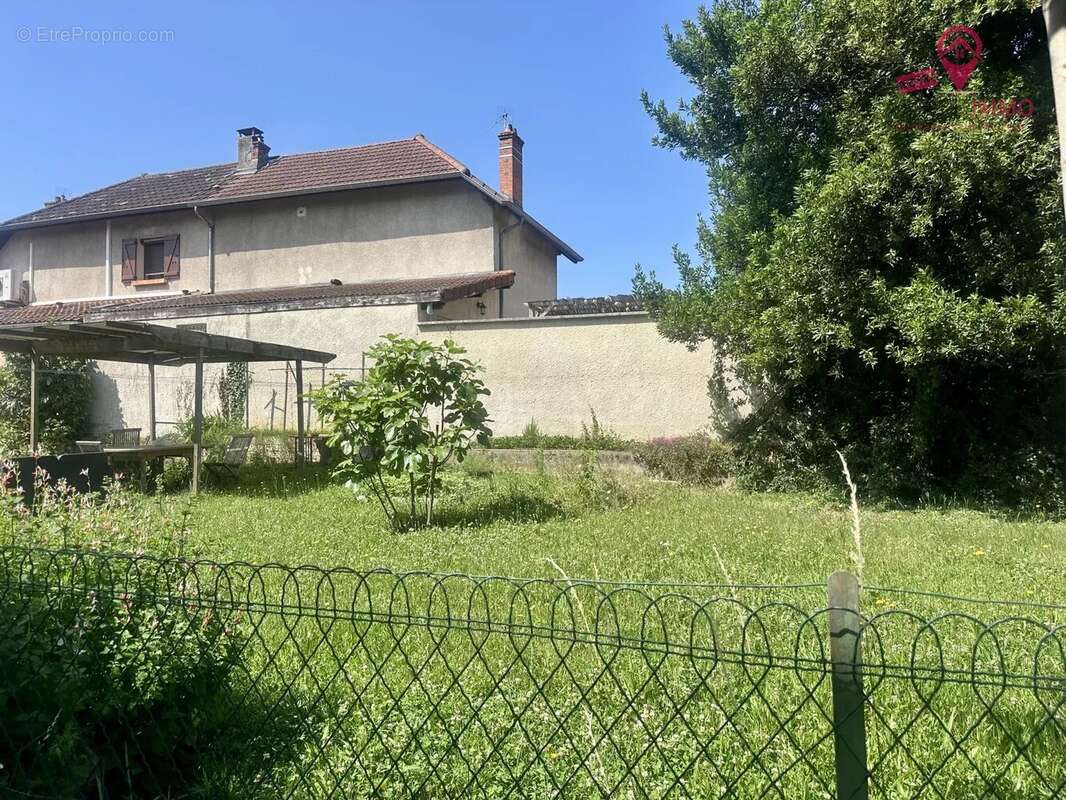 Appartement à VAULX-EN-VELIN