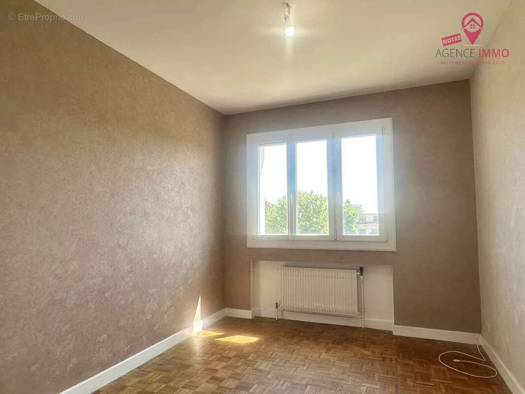 Appartement à VAULX-EN-VELIN