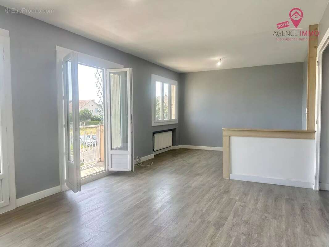 Appartement à VAULX-EN-VELIN