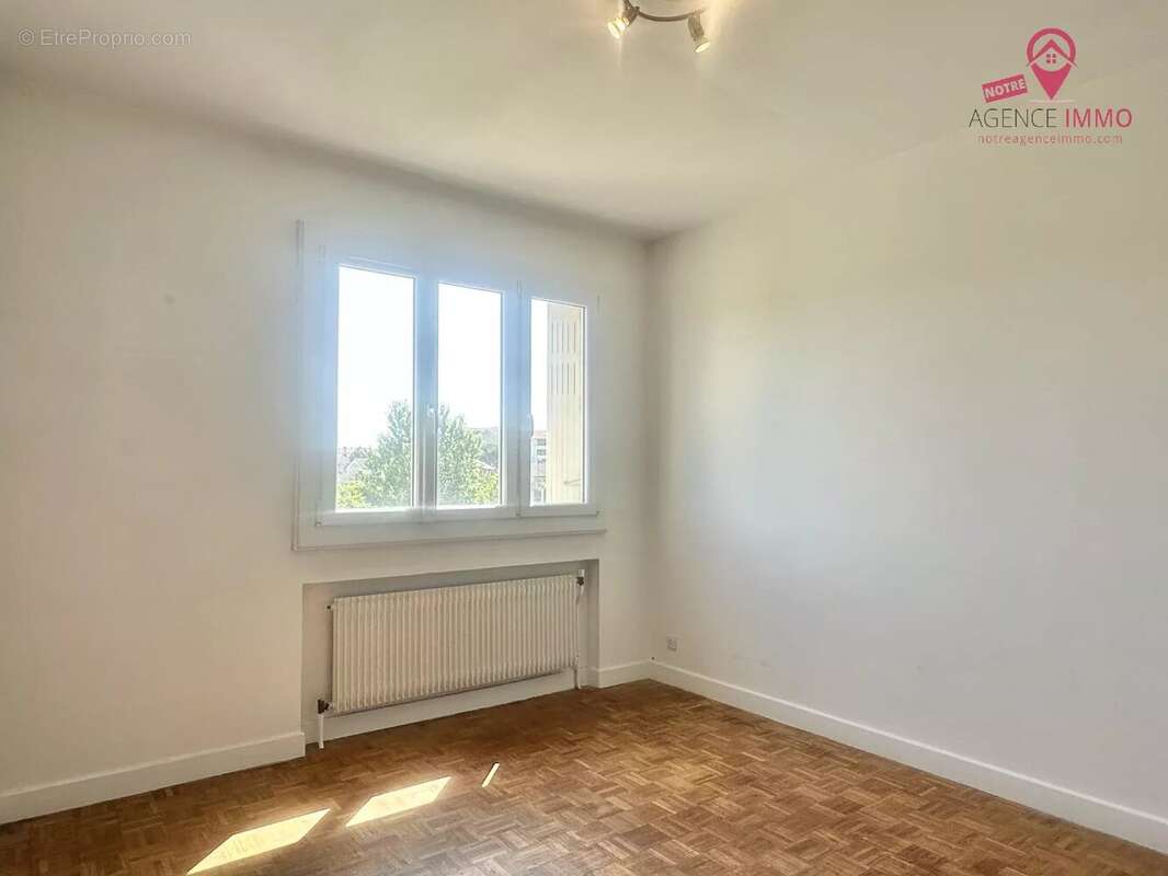 Appartement à VAULX-EN-VELIN