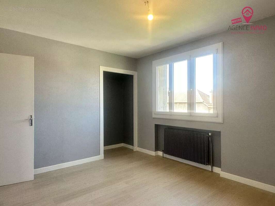 Appartement à VAULX-EN-VELIN