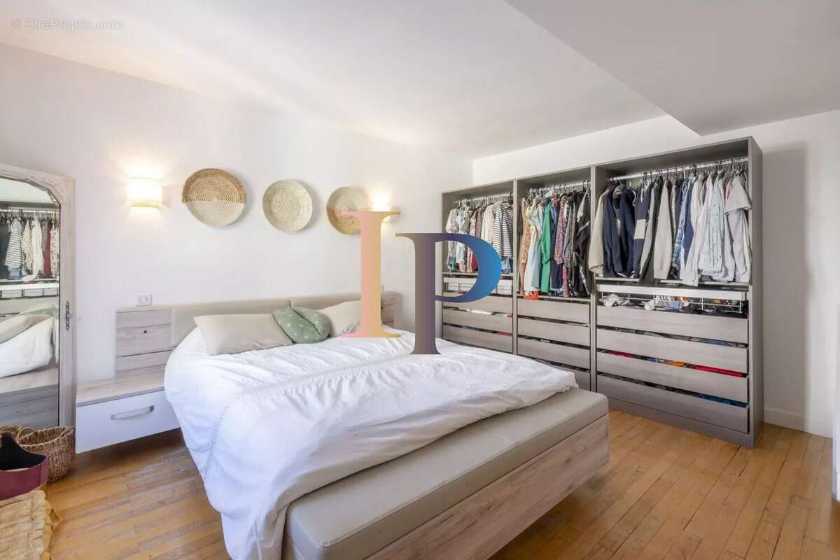 Appartement à LE COTEAU