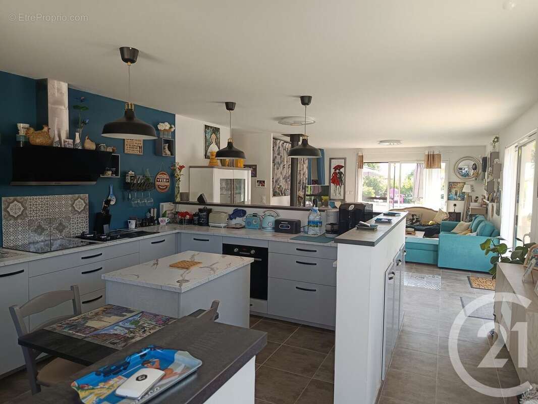 Maison à MORTAGNE-SUR-GIRONDE