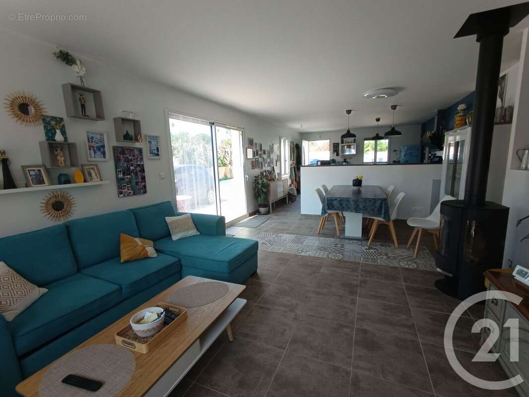 Maison à MORTAGNE-SUR-GIRONDE