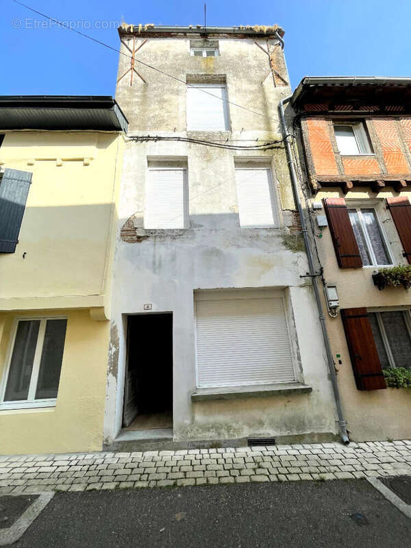 Maison à CASTELMORON-SUR-LOT