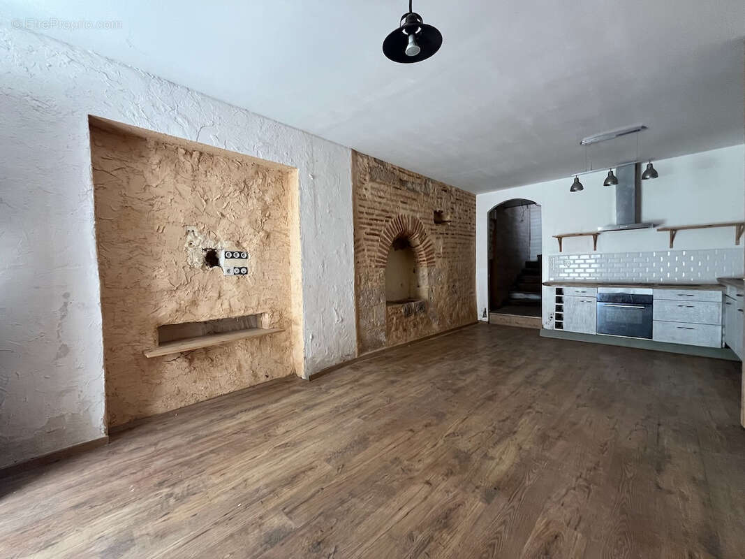 Maison à CASTELMORON-SUR-LOT