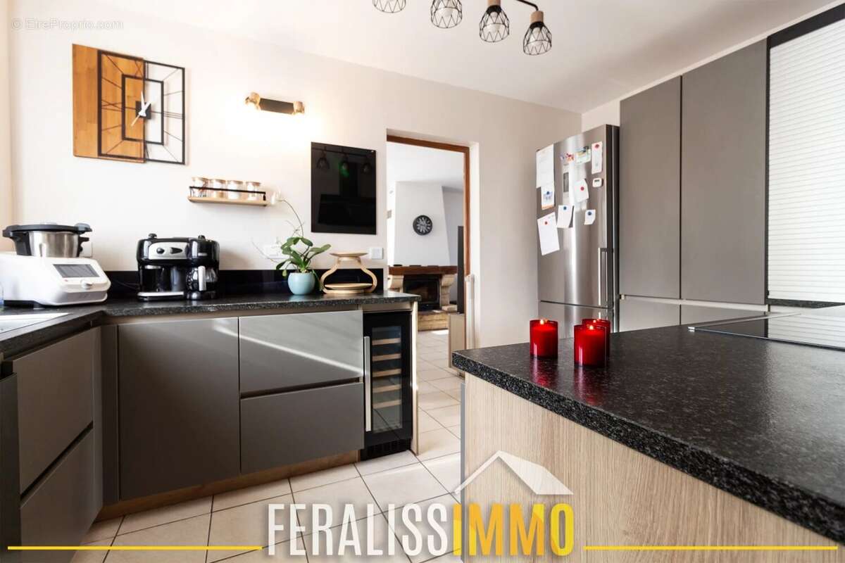 Maison à JOUY-LE-MOUTIER