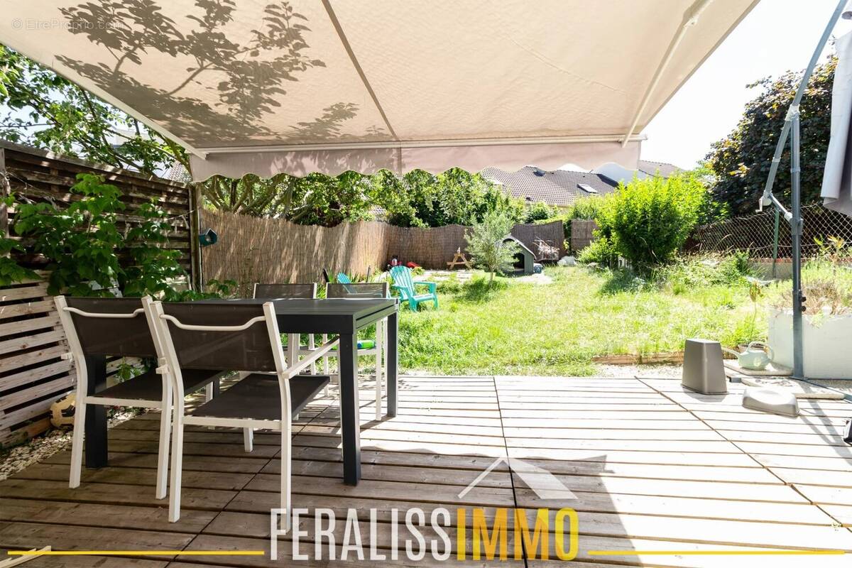 Maison à JOUY-LE-MOUTIER