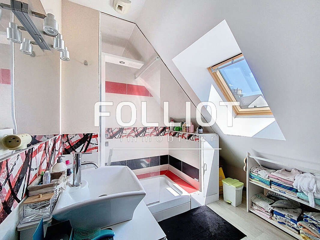 Maison à SAINT-PAIR-SUR-MER