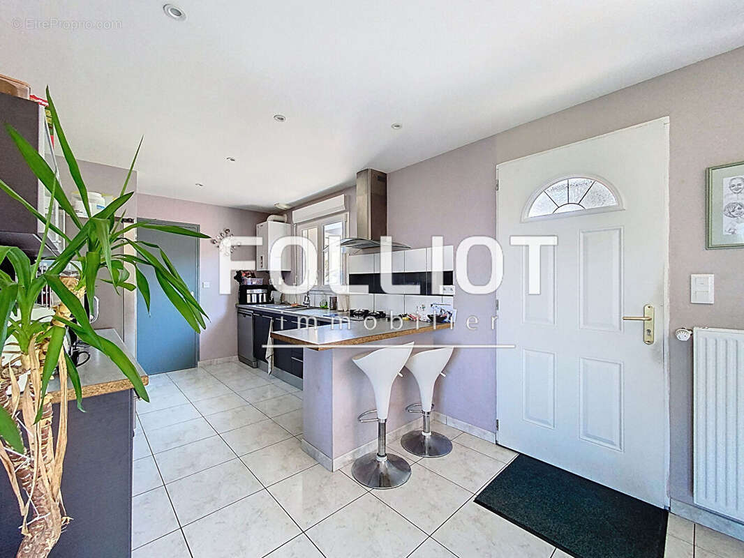 Maison à SAINT-PAIR-SUR-MER