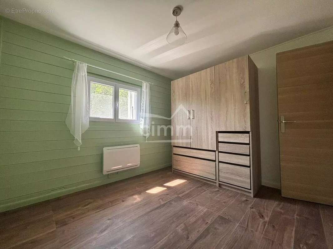 Maison à SAINT-PIERRE-AVEZ