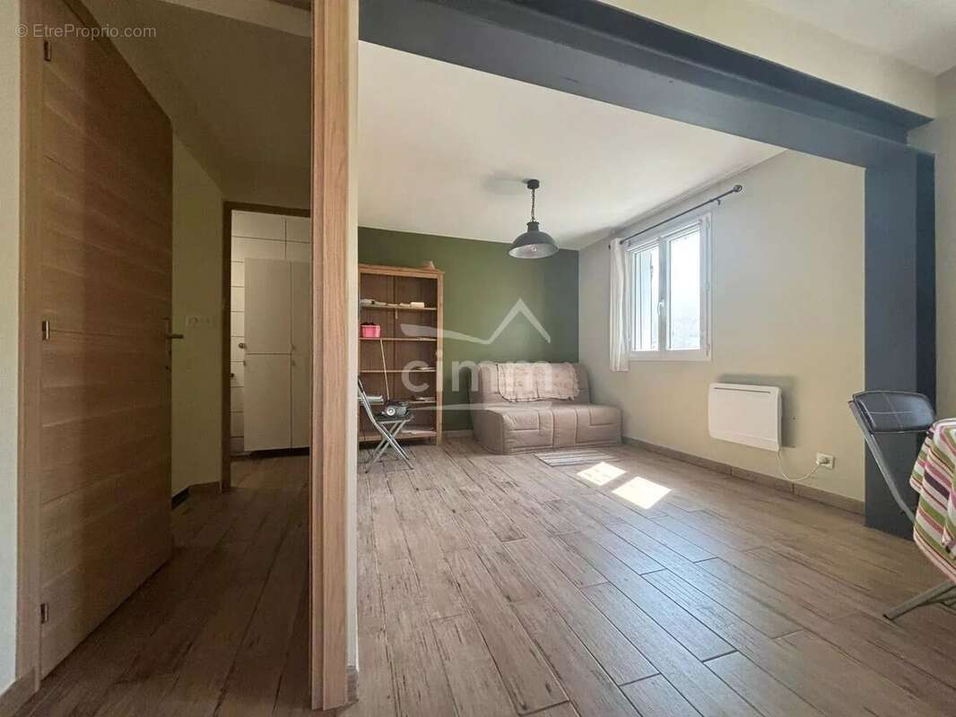 Maison à SAINT-PIERRE-AVEZ