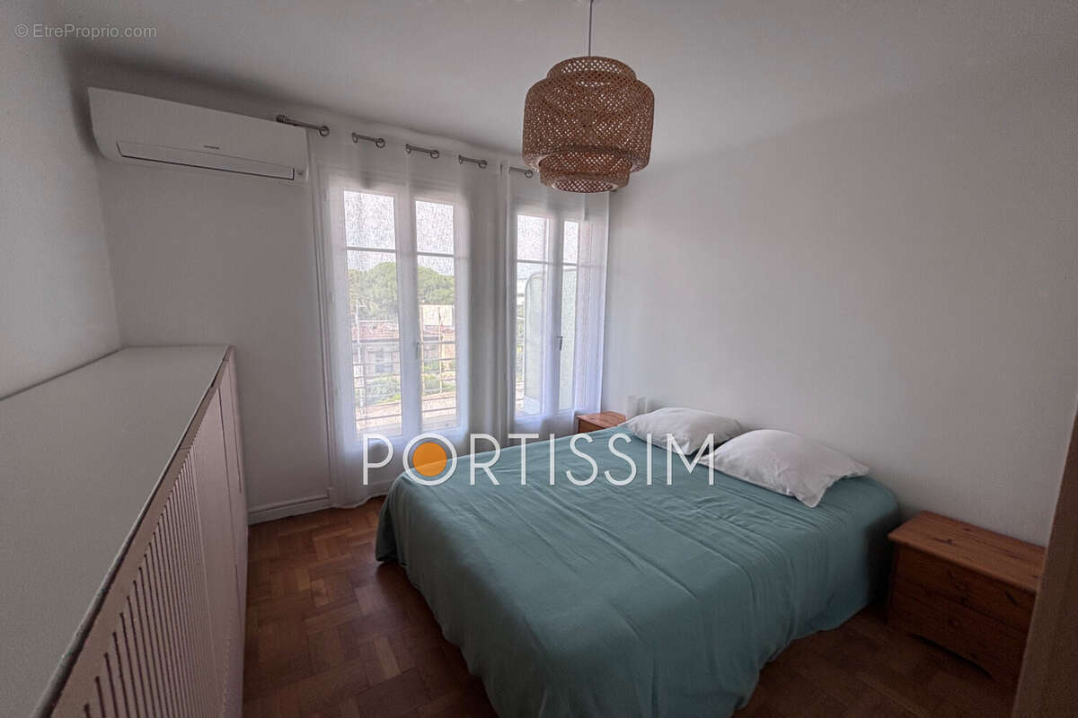 Appartement à SAINT-LAURENT-DU-VAR