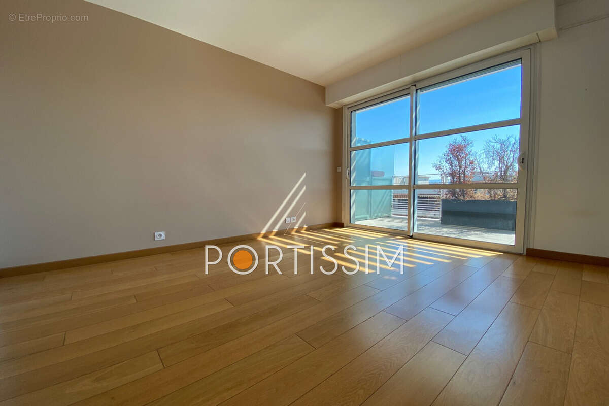 Appartement à CAGNES-SUR-MER