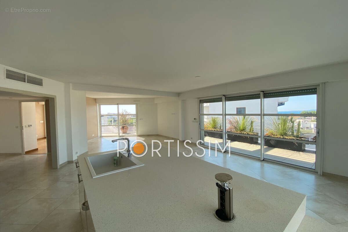 Appartement à CAGNES-SUR-MER