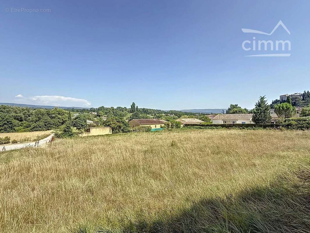 Terrain à MORMOIRON