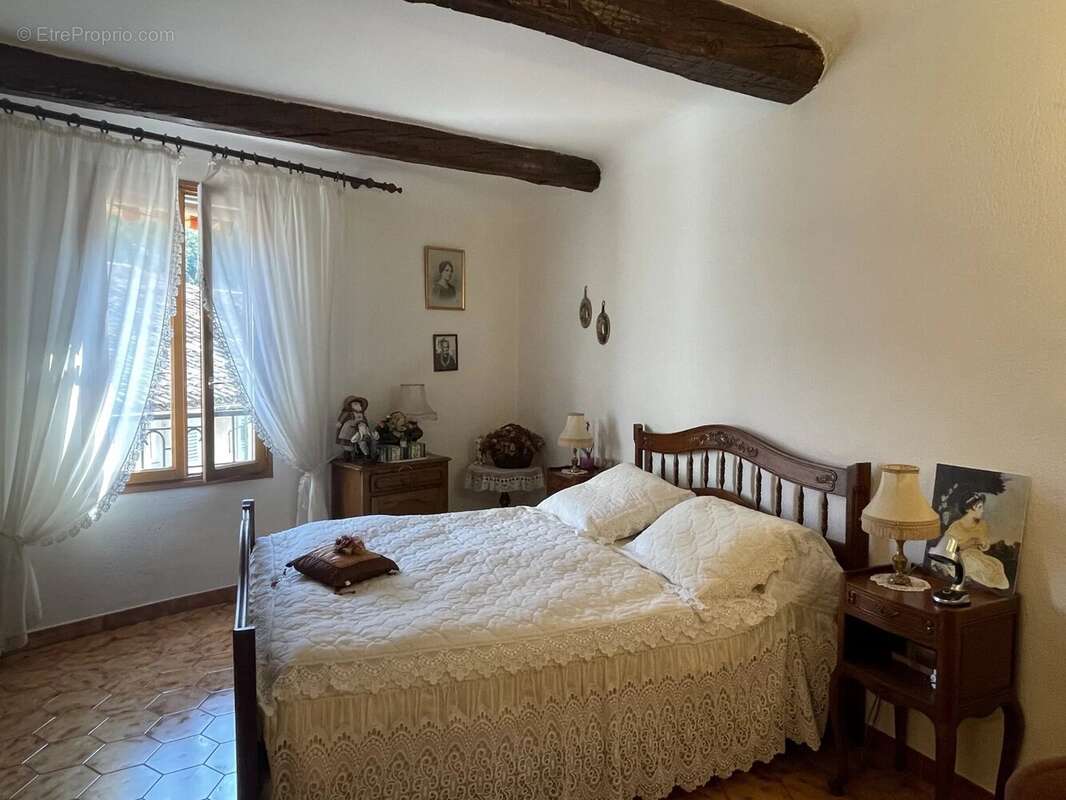 Maison à FIGANIERES