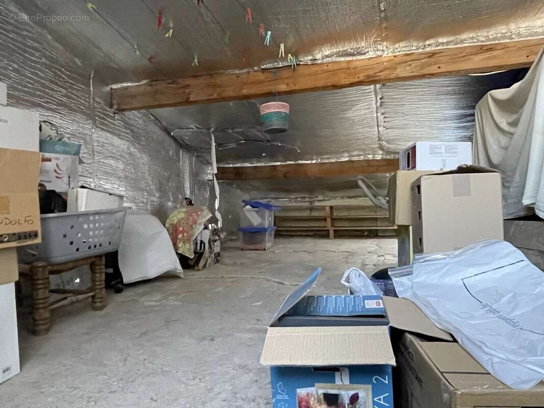 Maison à FIGANIERES