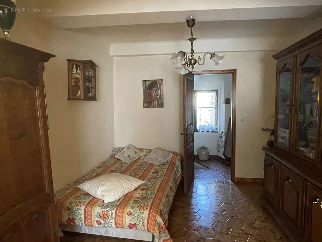 Maison à FIGANIERES