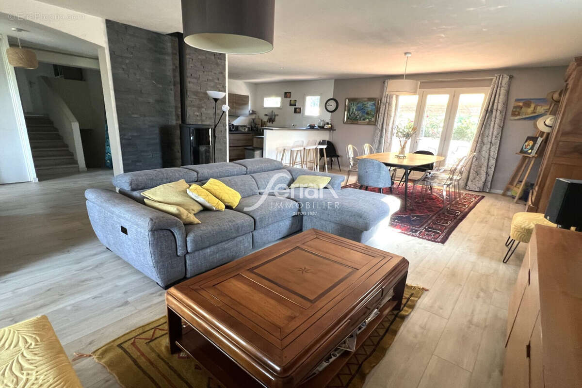 Maison à TRANS-EN-PROVENCE