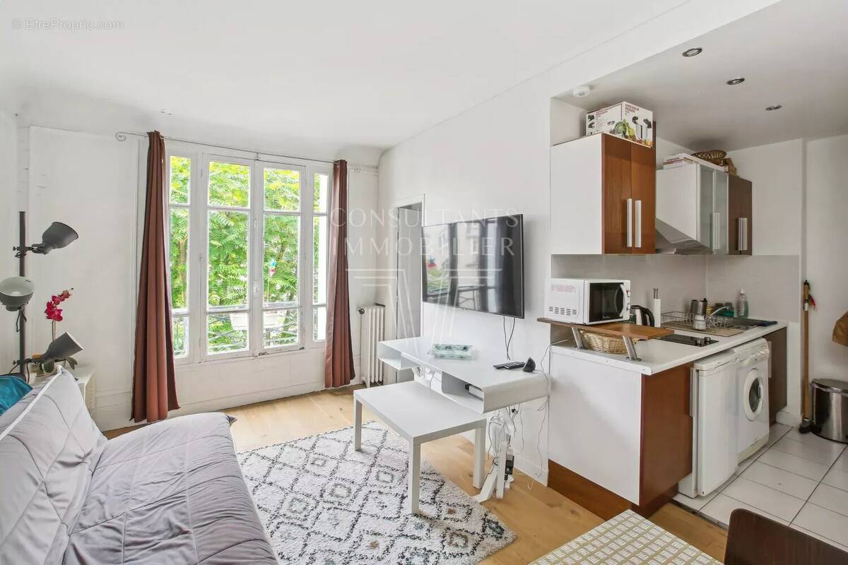 Appartement à PARIS-17E